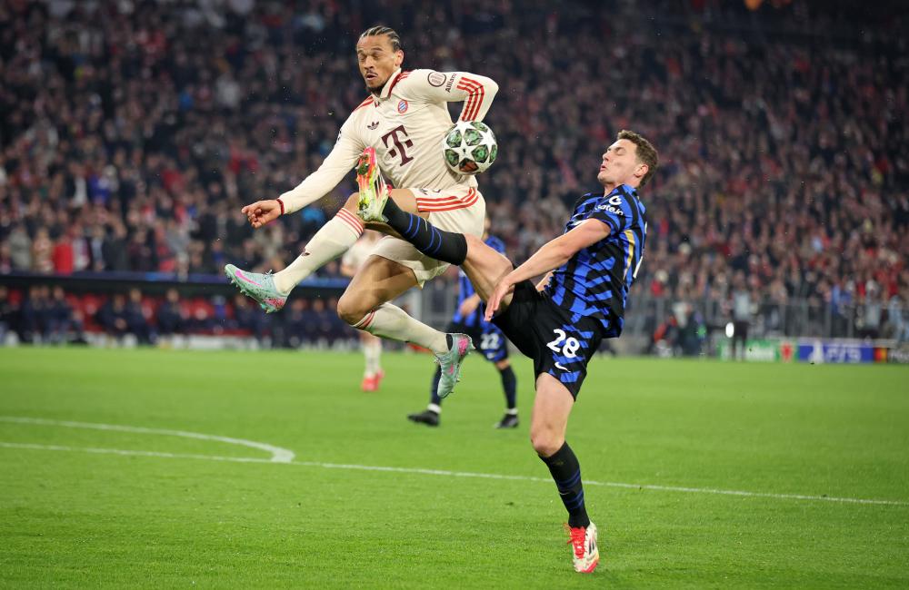 出他是否受 出他是否受